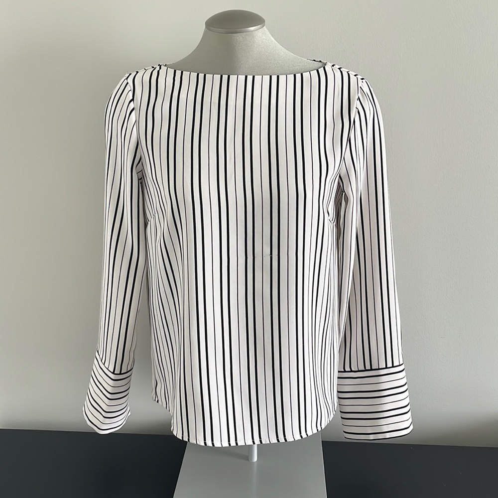 H&M Black and White Striped Top  size 4
